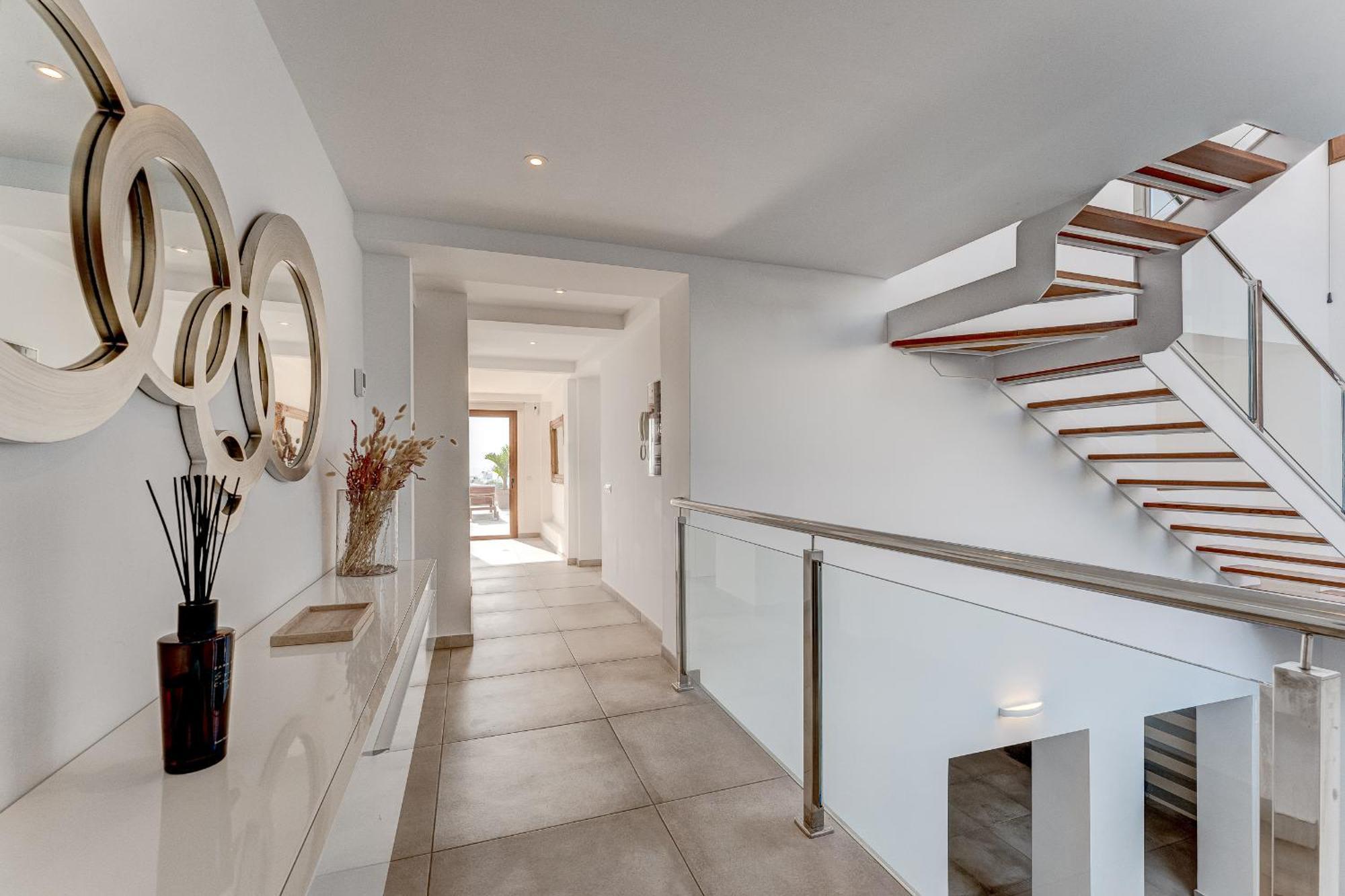 Fabulous Contemporary 5 Bedroom Villa With Private Heated Pool, Sleeps Max 13 กาเยาซัลวาเค ภายนอก รูปภาพ
