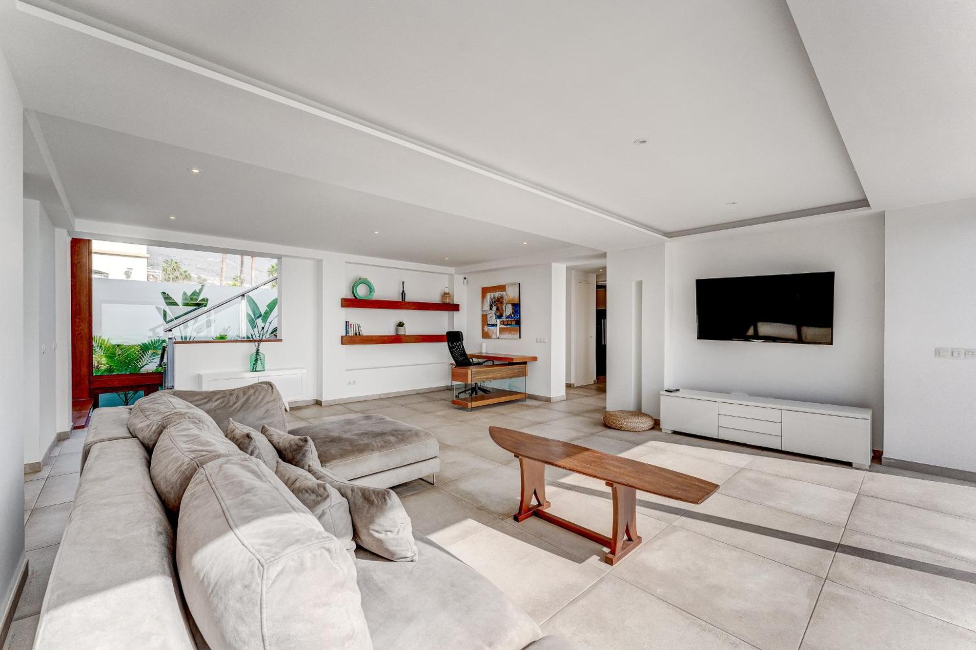 Fabulous Contemporary 5 Bedroom Villa With Private Heated Pool, Sleeps Max 13 กาเยาซัลวาเค ภายนอก รูปภาพ