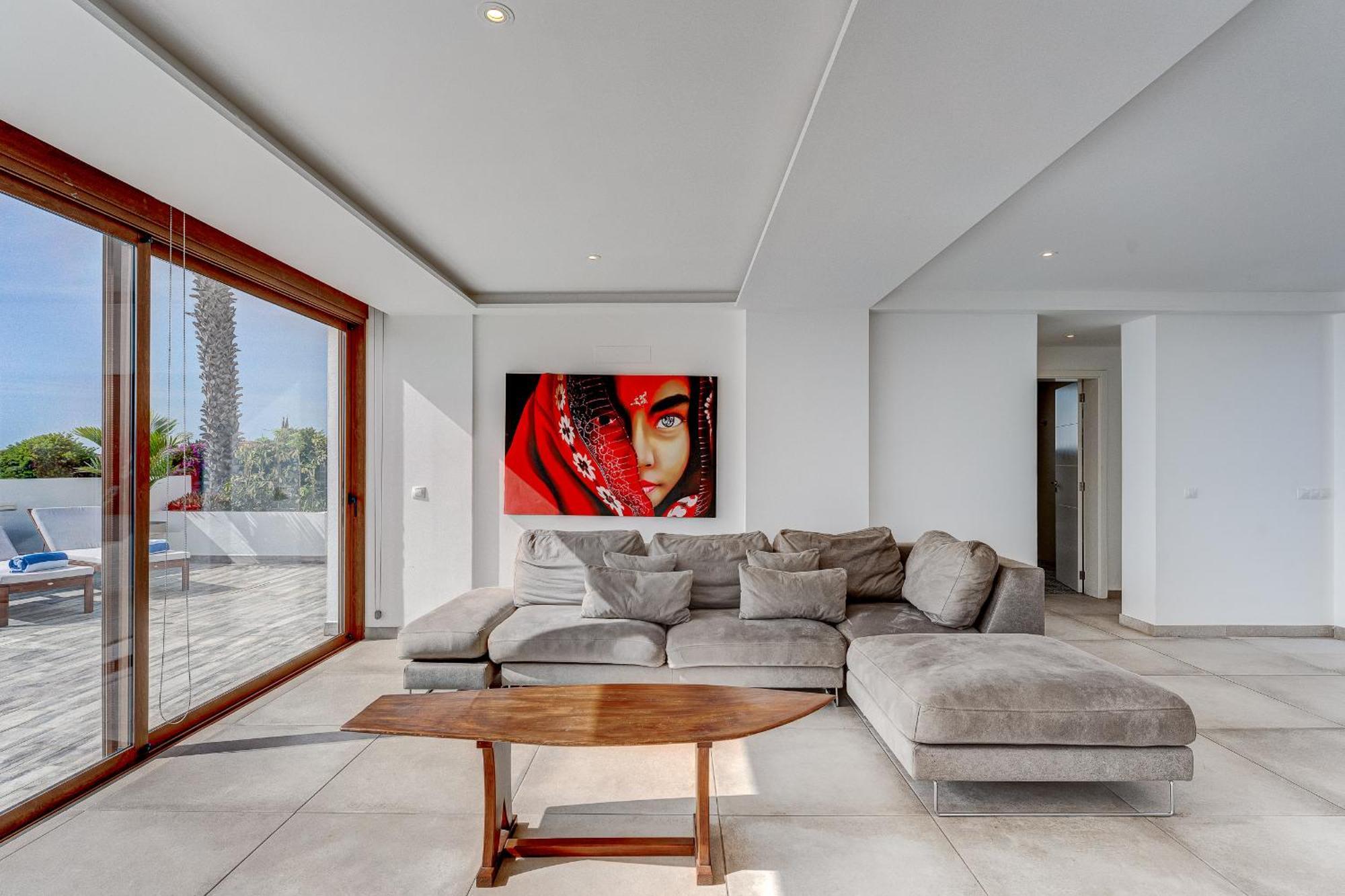 Fabulous Contemporary 5 Bedroom Villa With Private Heated Pool, Sleeps Max 13 กาเยาซัลวาเค ภายนอก รูปภาพ