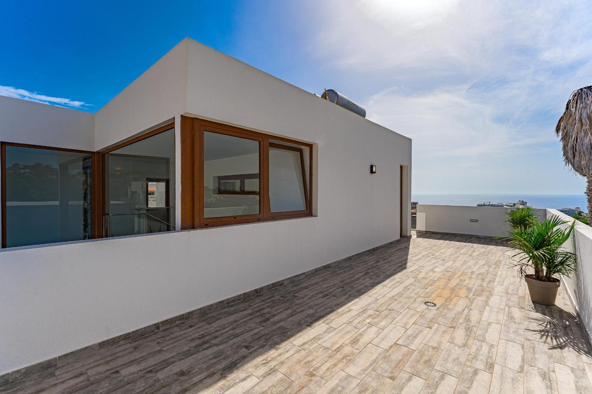 Fabulous Contemporary 5 Bedroom Villa With Private Heated Pool, Sleeps Max 13 กาเยาซัลวาเค ภายนอก รูปภาพ